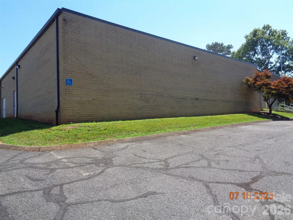 30 Catawba Valley Boulevard SE Hickory NC 28602