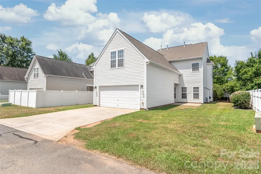 11705 Kingsley View Drive Charlotte NC 28277