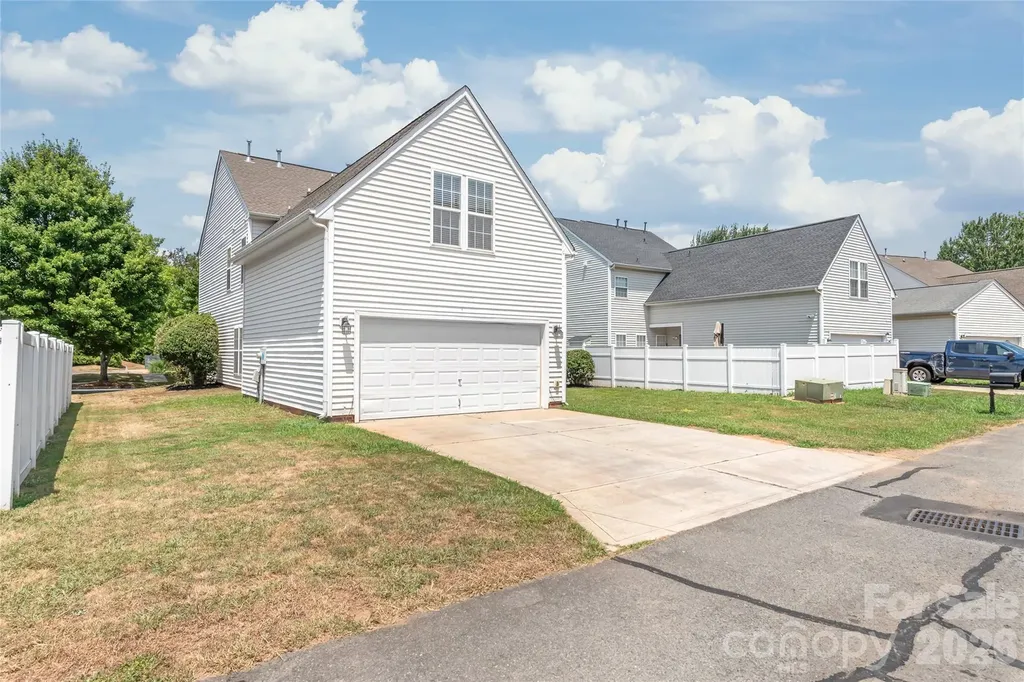 11705 Kingsley View Drive Charlotte NC 28277