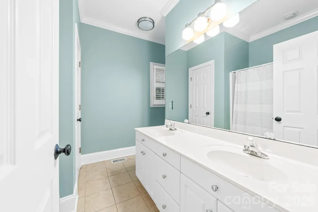 15002 Dexter Lemmond Court Charlotte NC 28227