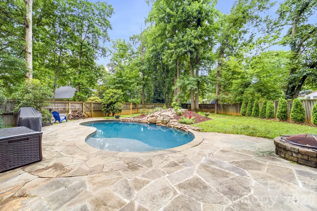 15002 Dexter Lemmond Court Charlotte NC 28227