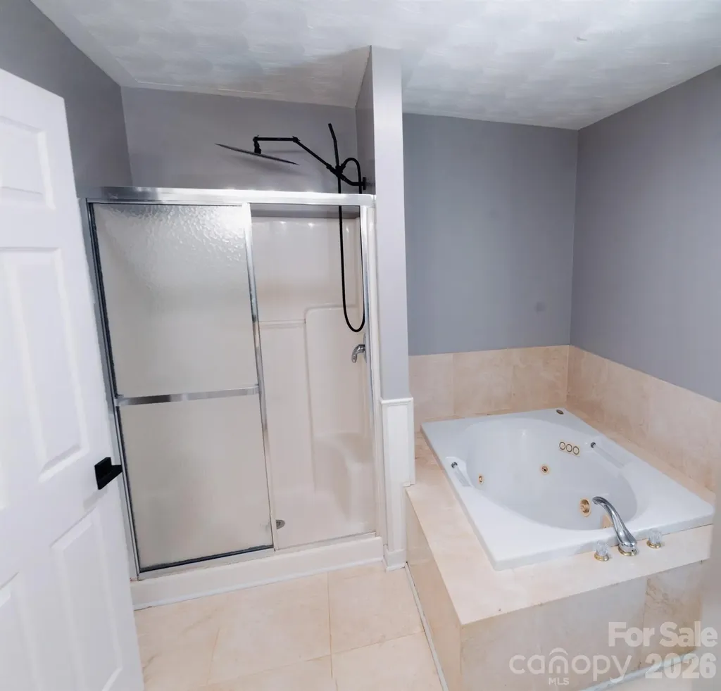 6567 Keeneland Trail Vale NC 28168