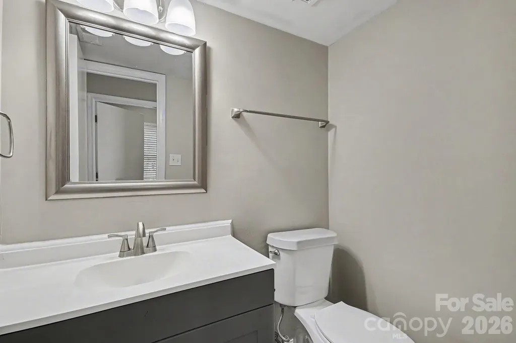 5200 Birchbark Lane Charlotte NC 28227