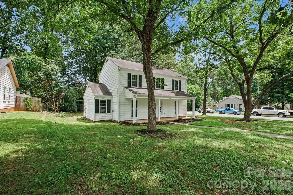 5200 Birchbark Lane Charlotte NC 28227