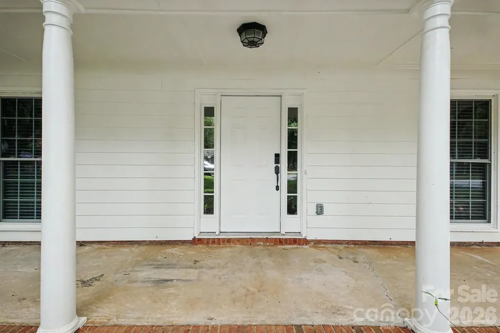5200 Birchbark Lane Charlotte NC 28227