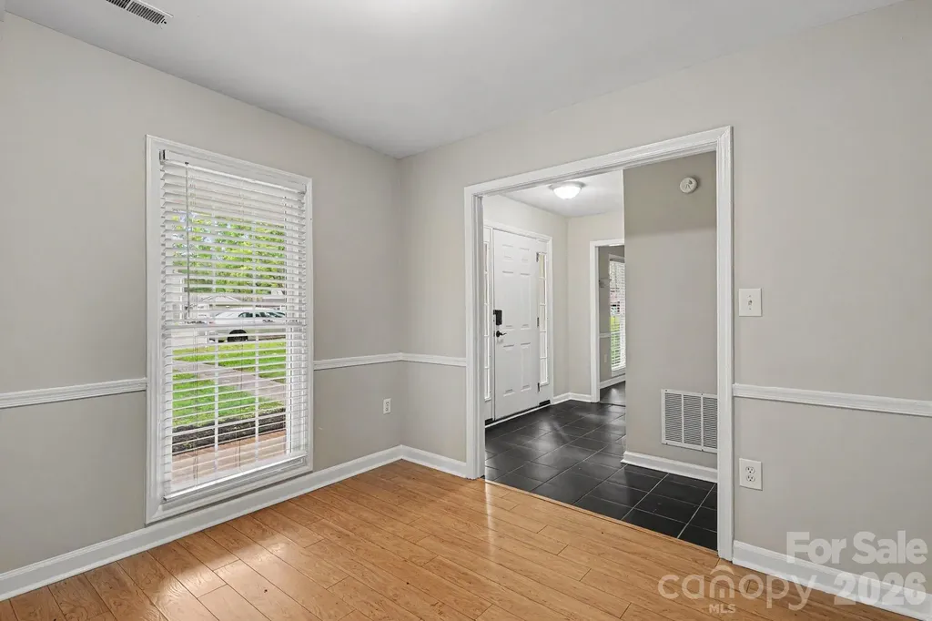 5200 Birchbark Lane Charlotte NC 28227