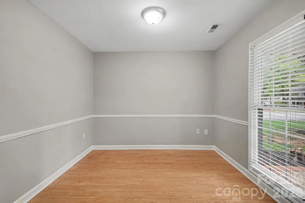 5200 Birchbark Lane Charlotte NC 28227