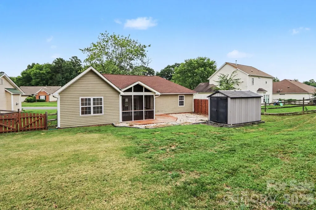 9507 Misty Arbor Way Charlotte NC 28269