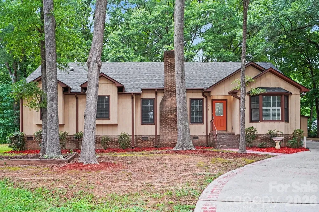 5505 Trossacks Court Charlotte NC 28212