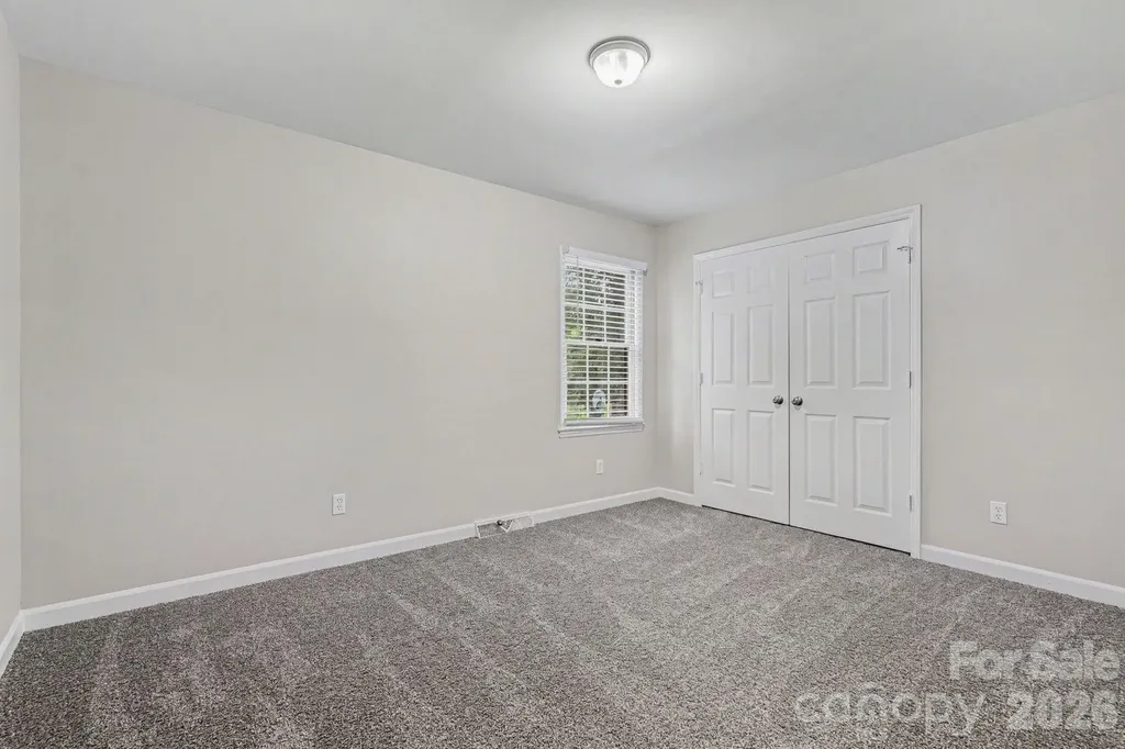 5505 Trossacks Court Charlotte NC 28212