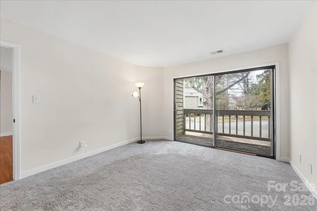 1612 Sharon Road W Charlotte NC 28210