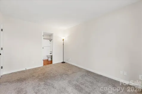 1612 Sharon Road W Charlotte NC 28210