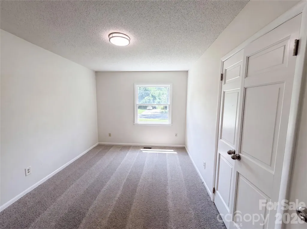 1034 Buckingham Avenue Gastonia NC 28054