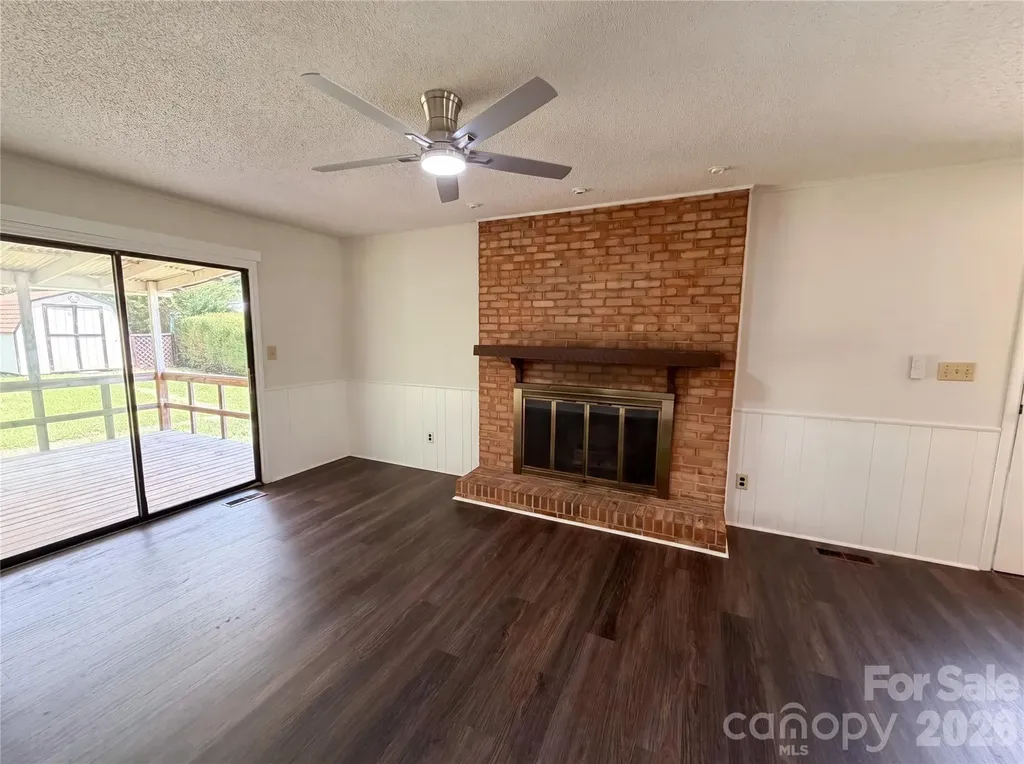 1034 Buckingham Avenue Gastonia NC 28054