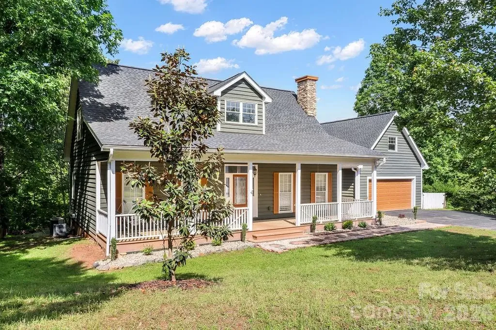 46 Indian Summer Lane Mill Spring NC 28756
