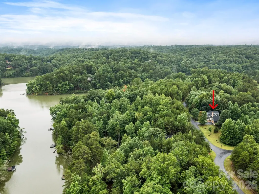 46 Indian Summer Lane Mill Spring NC 28756