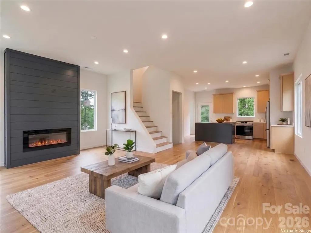 12 Weaver Hill Road Asheville NC 28805