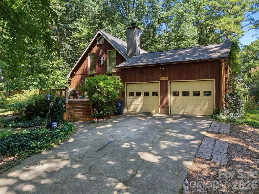 21235 Sandy Cove Road Cornelius NC 28031