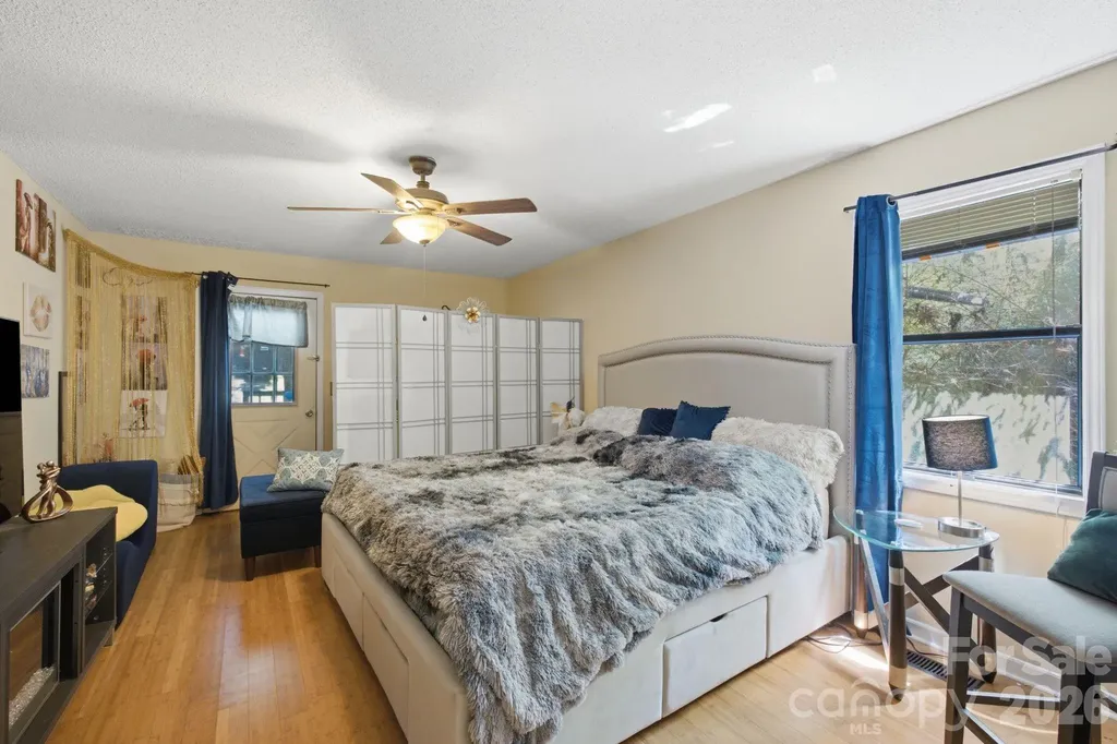 21235 Sandy Cove Road Cornelius NC 28031