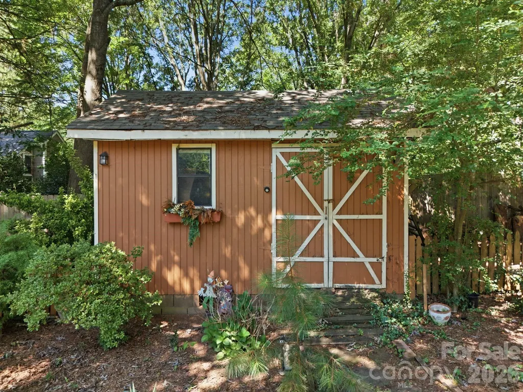 21235 Sandy Cove Road Cornelius NC 28031