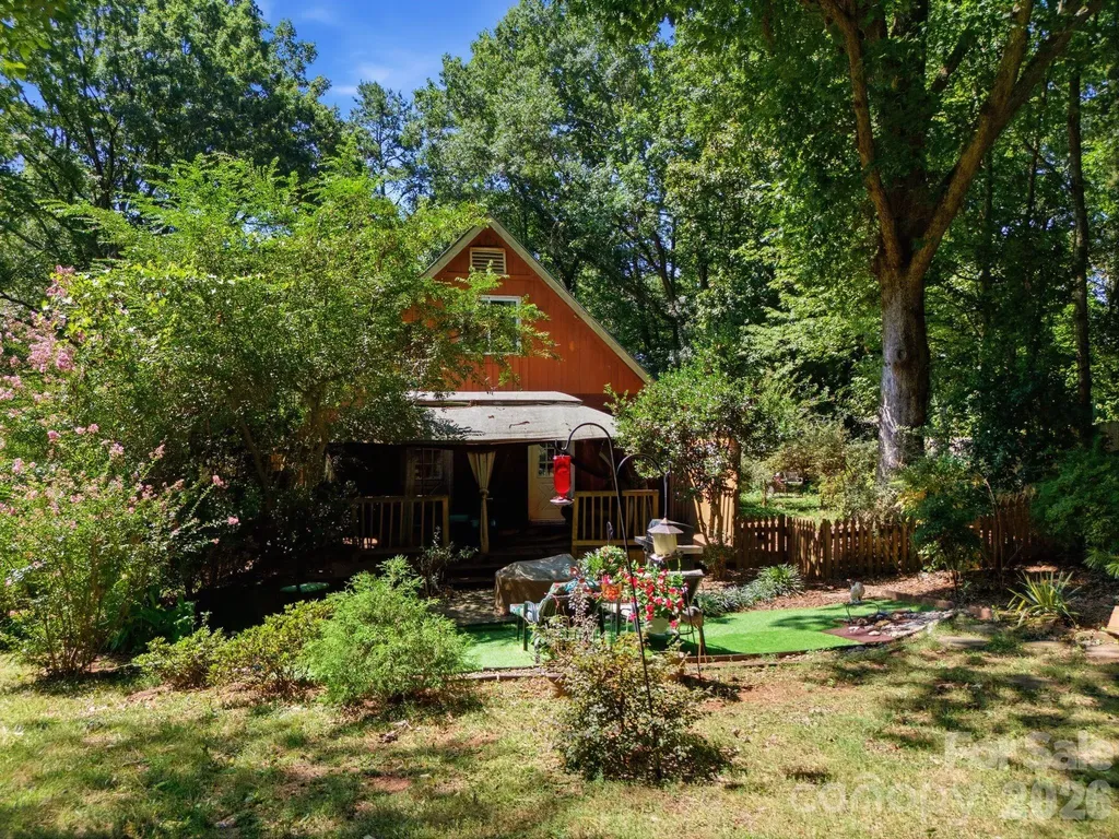 21235 Sandy Cove Road Cornelius NC 28031