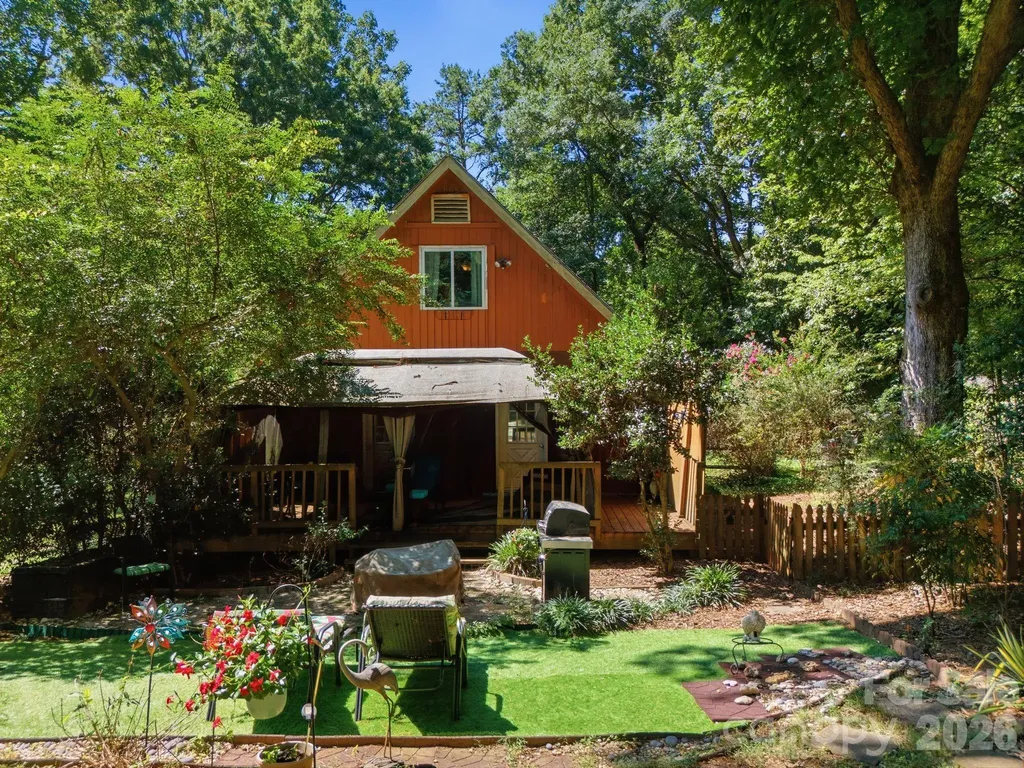 21235 Sandy Cove Road Cornelius NC 28031
