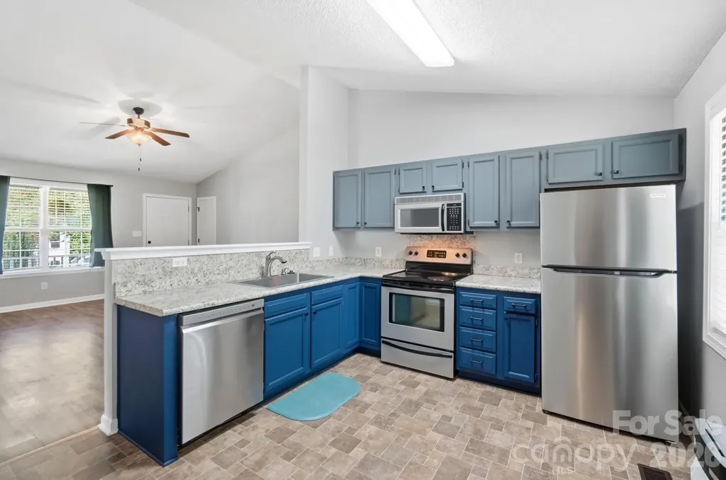 2370 Glenwood Street Kannapolis NC 28083