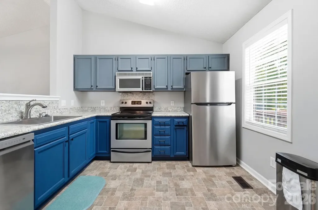 2370 Glenwood Street Kannapolis NC 28083