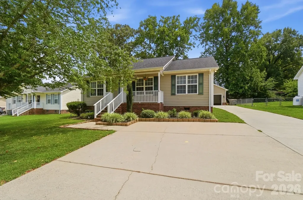 2370 Glenwood Street Kannapolis NC 28083