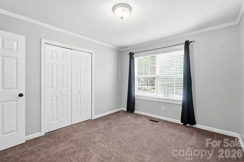 2370 Glenwood Street Kannapolis NC 28083