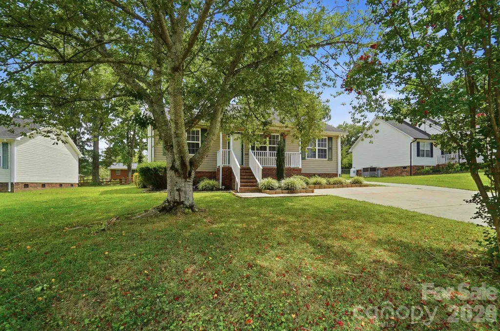 2370 Glenwood Street Kannapolis NC 28083
