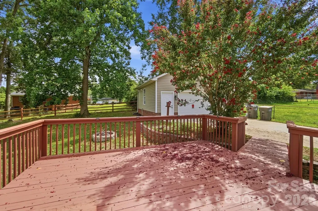 2370 Glenwood Street Kannapolis NC 28083