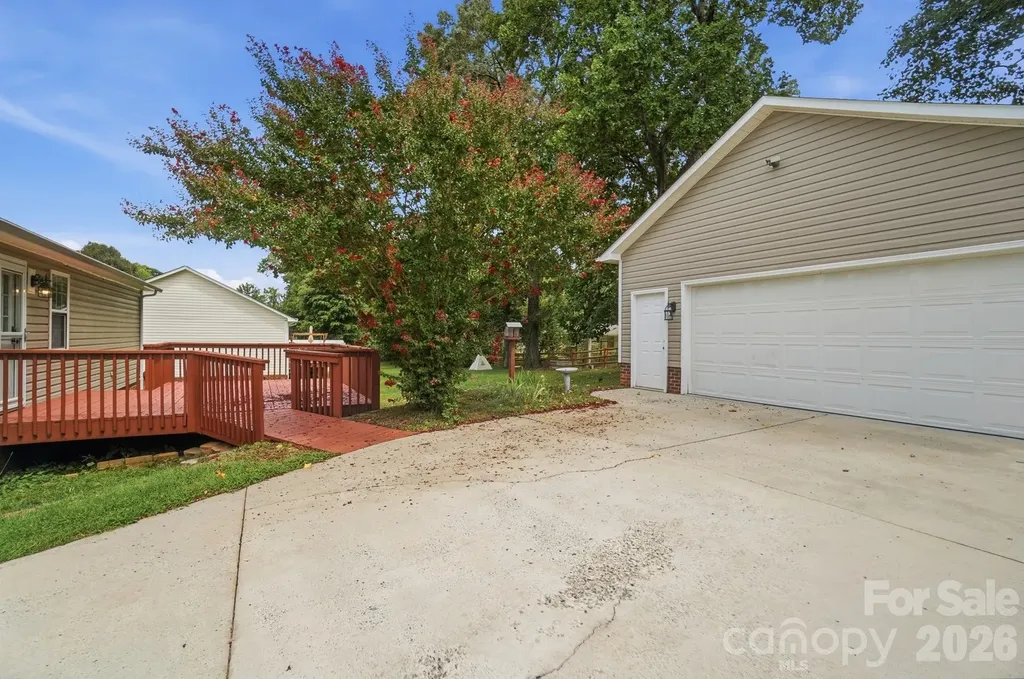 2370 Glenwood Street Kannapolis NC 28083