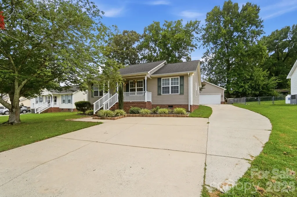 2370 Glenwood Street Kannapolis NC 28083