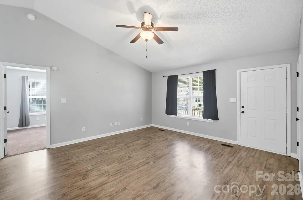 2370 Glenwood Street Kannapolis NC 28083