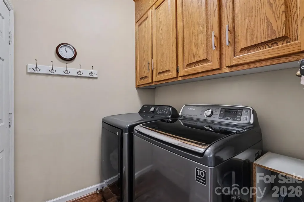 10010 Drawbridge Drive Charlotte NC 28215