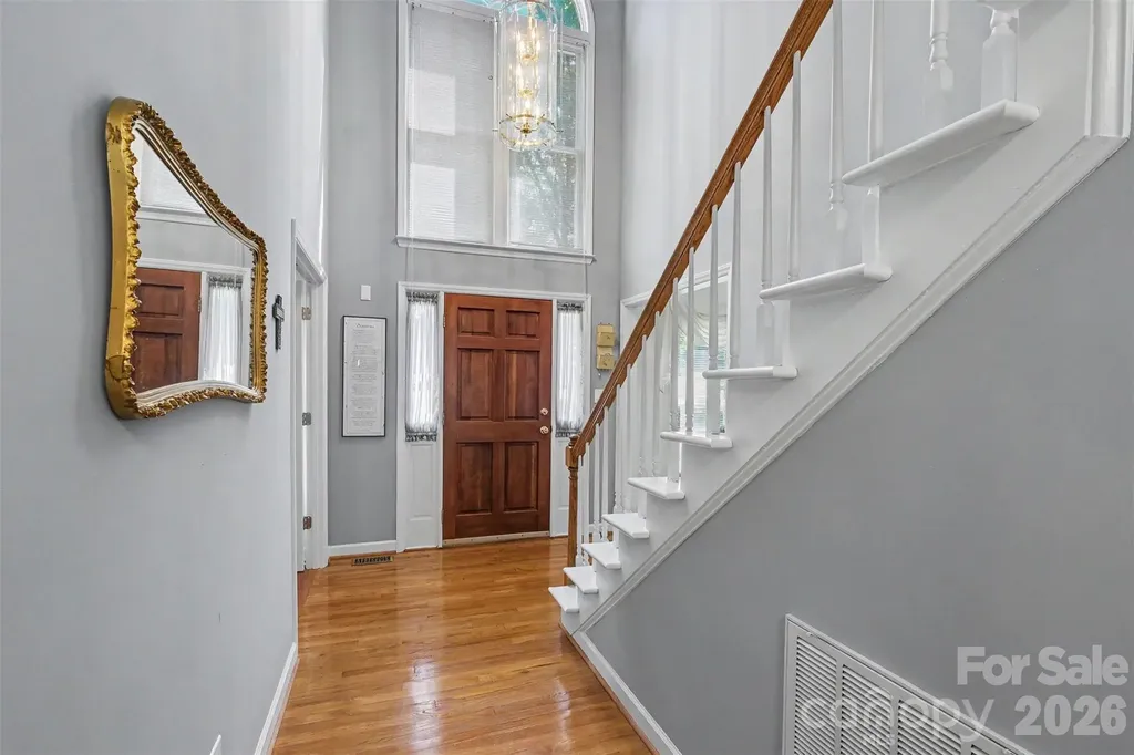 10010 Drawbridge Drive Charlotte NC 28215