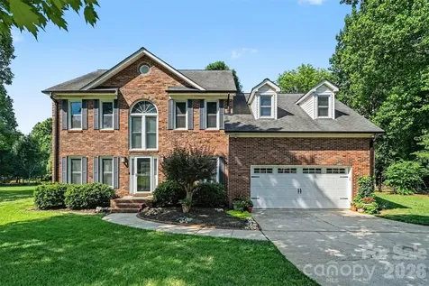 10010 Drawbridge Drive Charlotte NC 28215