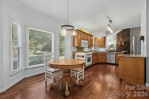 10010 Drawbridge Drive Charlotte NC 28215