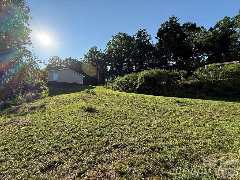 3028 Playmore Beach Road Morganton NC 28655