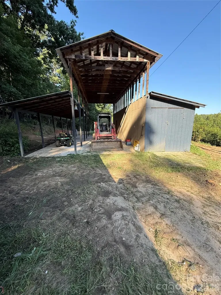 3028 Playmore Beach Road Morganton NC 28655