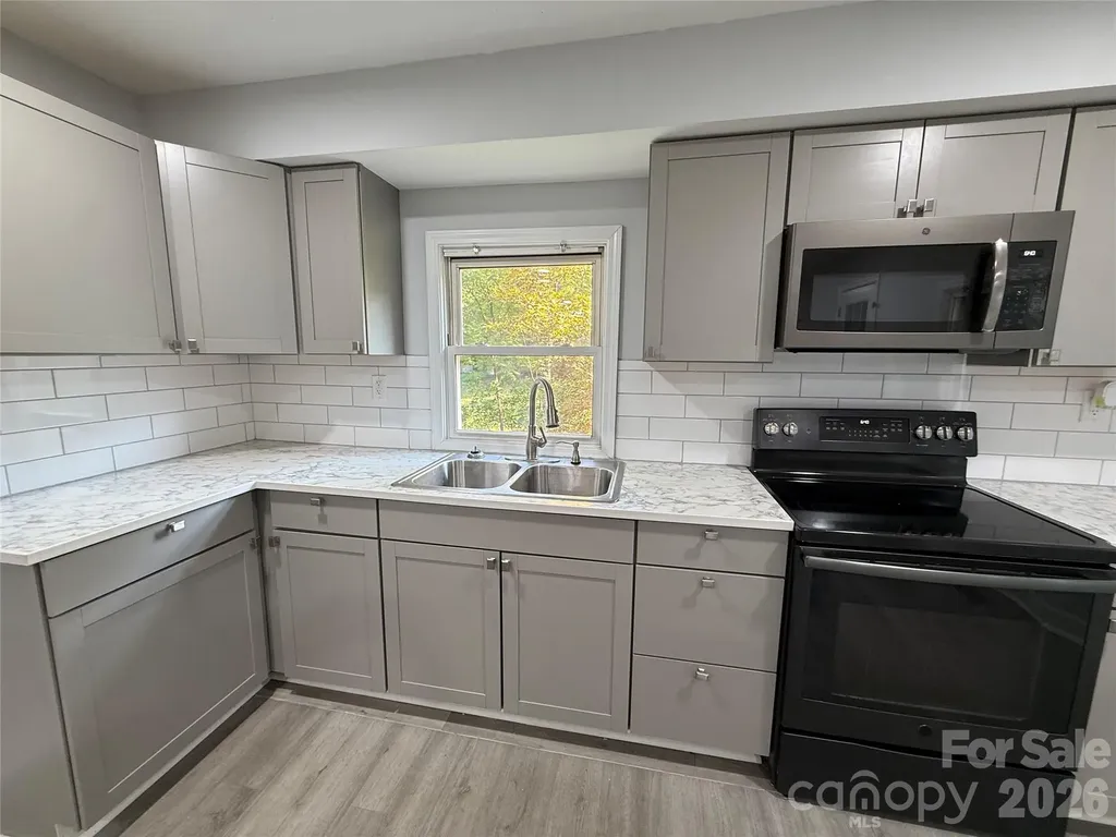 3028 Playmore Beach Road Morganton NC 28655