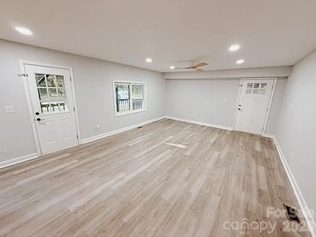 3028 Playmore Beach Road Morganton NC 28655
