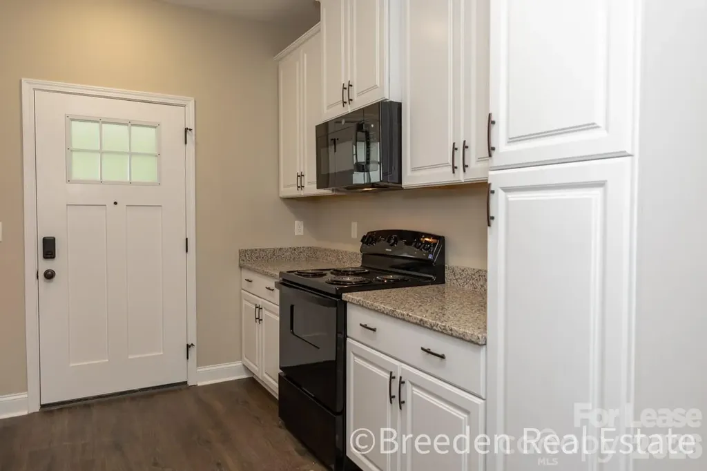 382 Harper Avenue Lenoir NC 28645