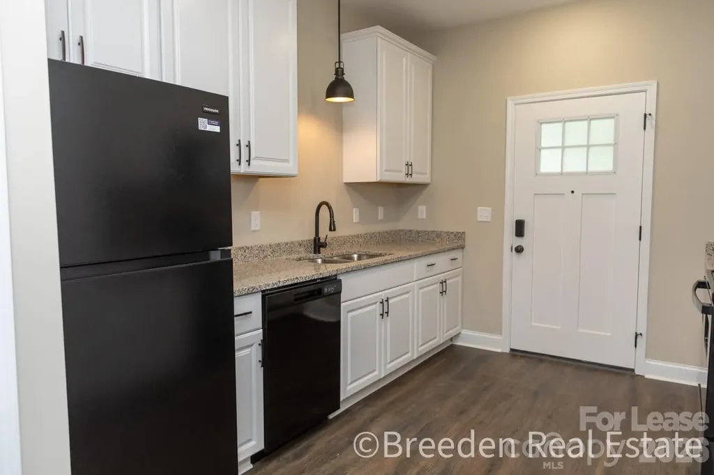 382 Harper Avenue Lenoir NC 28645
