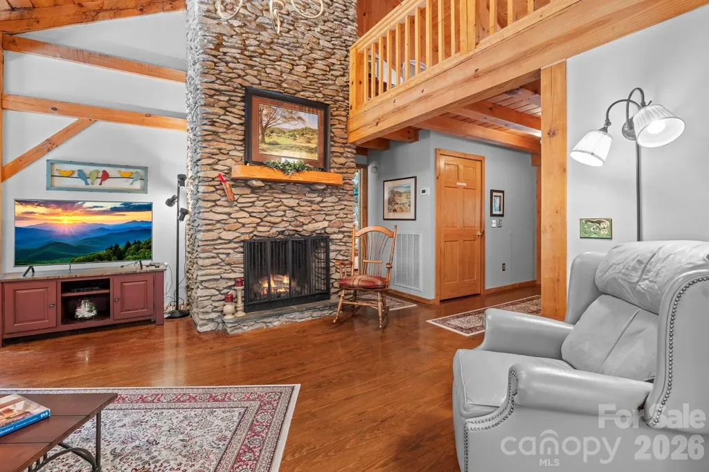 221 White Oak Trail Banner Elk NC 28604