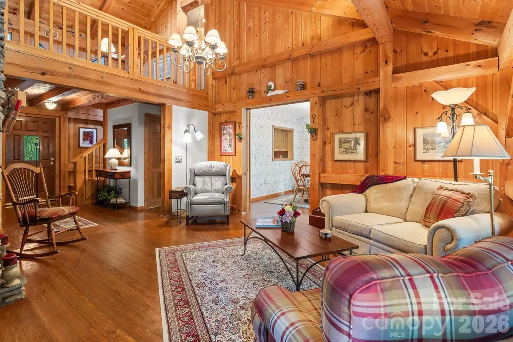 221 White Oak Trail Banner Elk NC 28604
