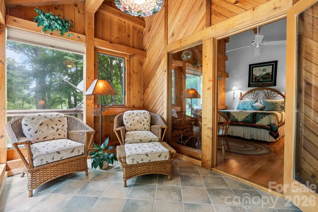 221 White Oak Trail Banner Elk NC 28604
