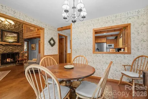 221 White Oak Trail Banner Elk NC 28604