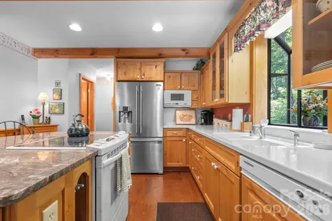 221 White Oak Trail Banner Elk NC 28604